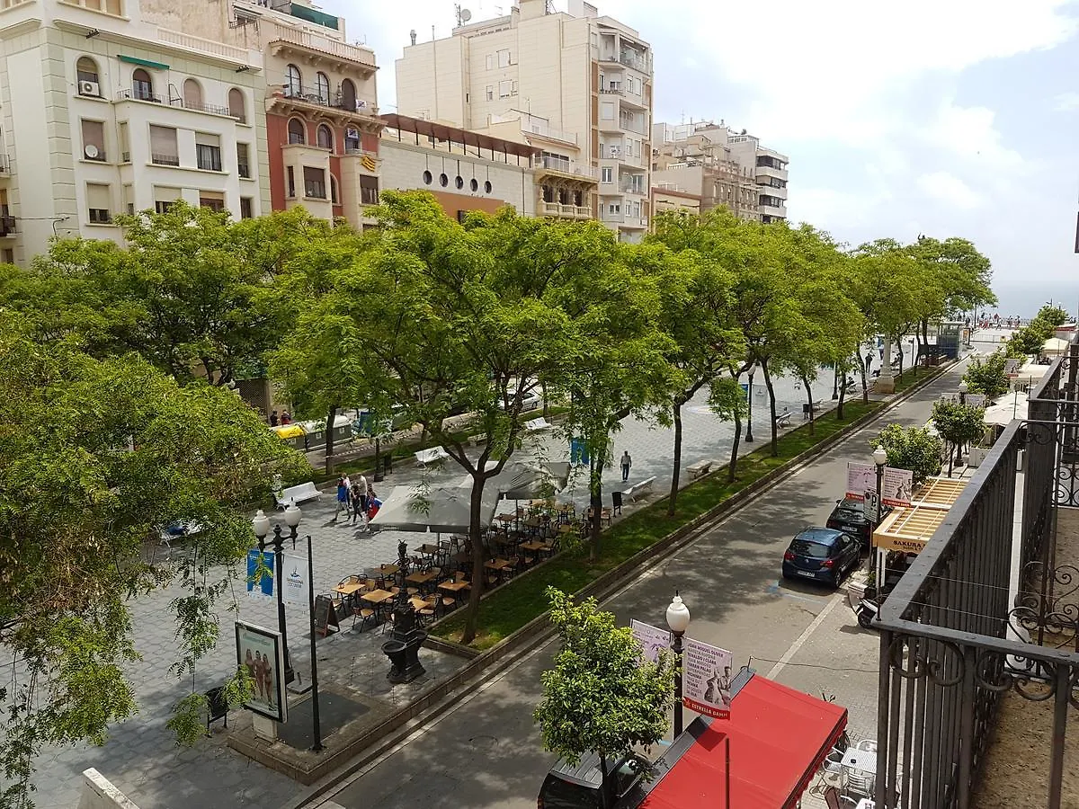 Apartment Apartsuits Tarragona Rambla Nova 24 Spain