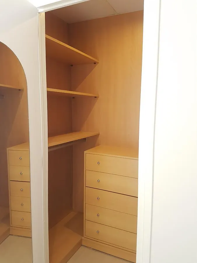 Apartment Apartsuits Tarragona Rambla Nova 24 Spain